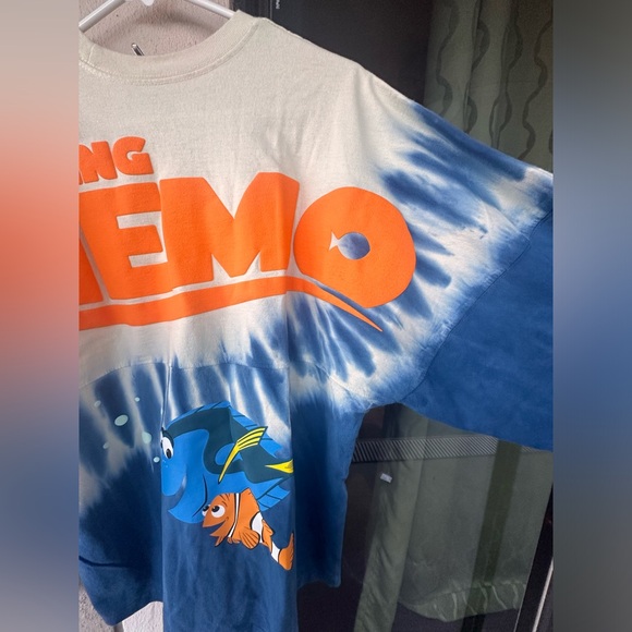 💕FINAL PRICE💕Disney Parks Finding Nemo & Dory Blue Tie Dye Spirit Jersey  NEW - Picture 7 of 7